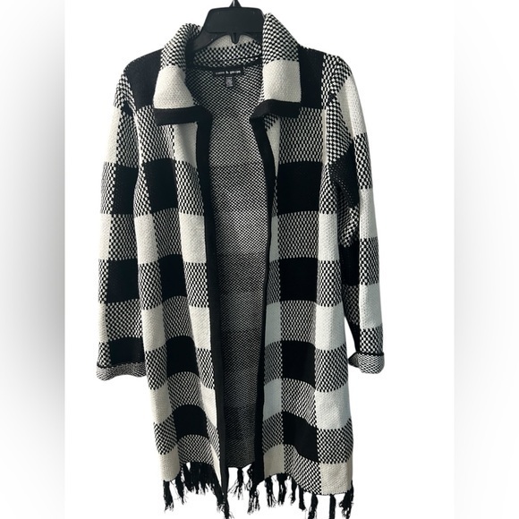 Cable & Gauge Sweaters - Black and White Plaid Knit Fringe HemCardigan